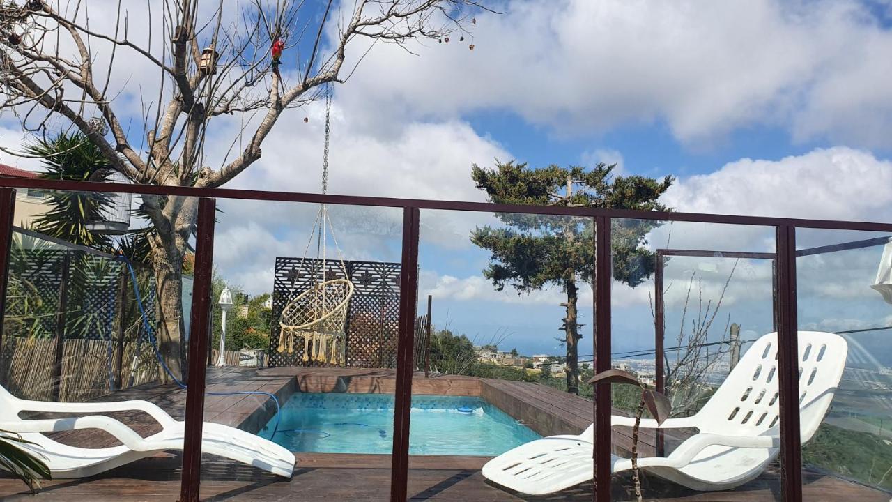 Aram suite Isfiya Exterior foto